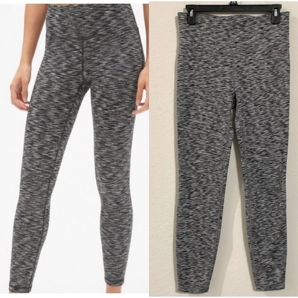 Gap Women Leggings Medium Fit Blackout Technology gFast Space Workout Athleisure - Picture 1 of 17